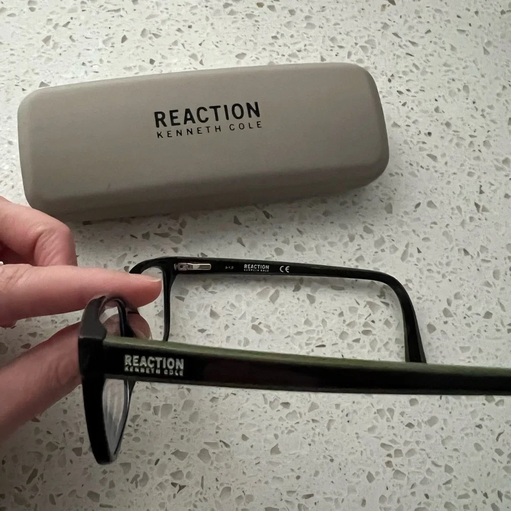 Reaction Kenneth Cole Boys Child’s Glasses